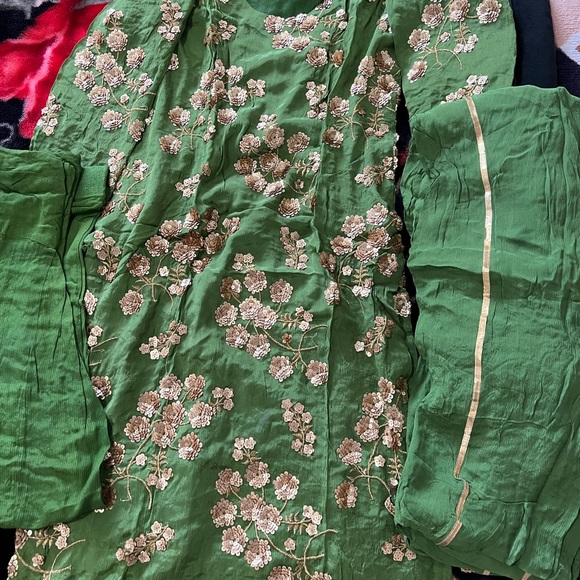 Punjabi suits on sale - Picture 6 of 11